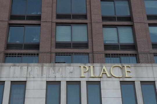 Ini apartemen Trump Place yang ganti nama akibat penghuni malu