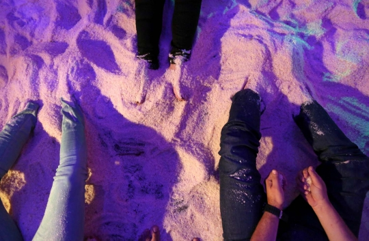 Menikmati sensasi 'bertapa' di gua garam Mesir