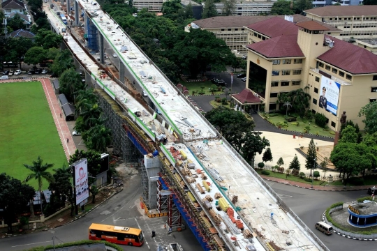 Memantau proyek JLNT Tendean-Ciledug yang sebentar lagi rampung