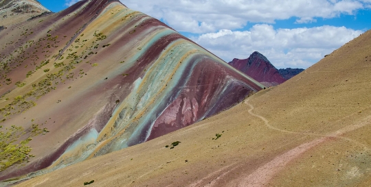 Rainbow Mountain, permata tersembunyi di Pegunungan Andes Peru