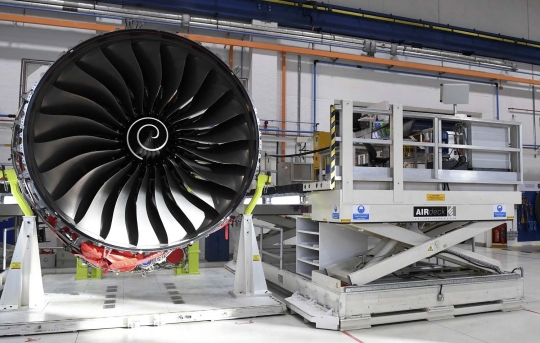 Mengunjungi pabrik mesin pesawat Airbus A350