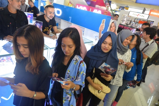 Hari pertama penjualan, Vivo V5 diserbu antusiasme konsumen