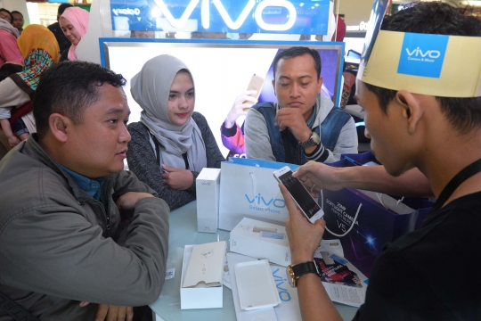 Hari pertama penjualan, Vivo V5 diserbu antusiasme konsumen