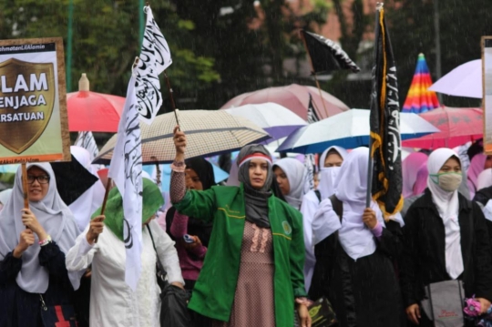 Melihat suasana aksi damai 2 Desember di Malang