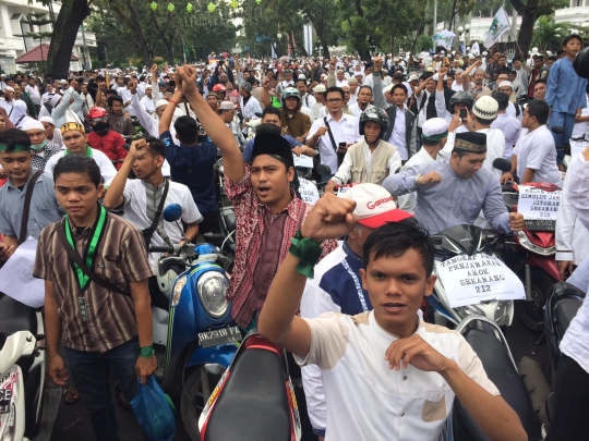 Berbagai aksi damai 2 Desember di sejumlah daerah di Indonesia