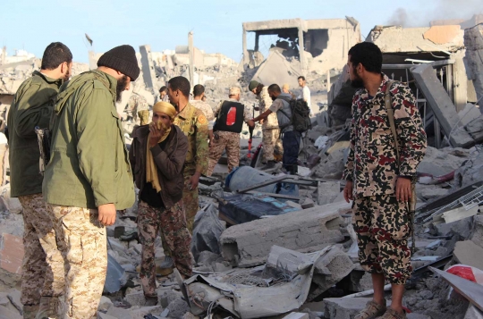 Kemenangan pejuang Libya usai menghabisi militan ISIS di Sirte