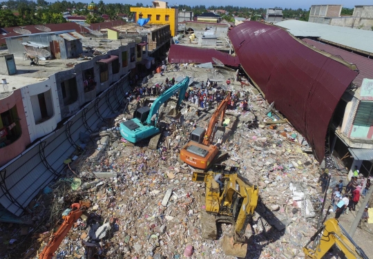 Pandangan udara lokasi terdampak gempa di Pidie Jaya