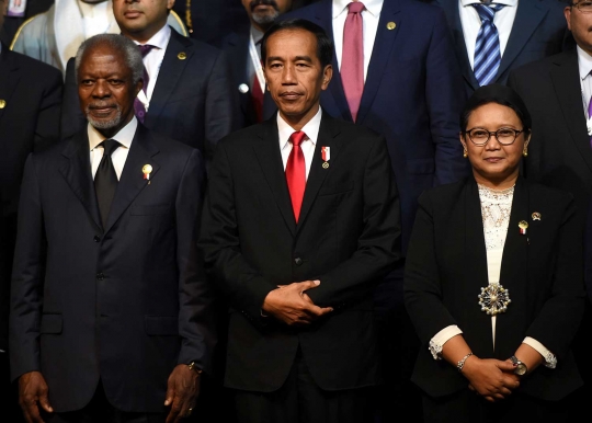 Jokowi bertemu dengan Mantan Sekjen PBB Kofi Annan di Bali