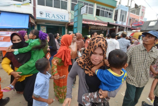 Kepanikan warga Pidie Jaya saat kembali diguncang gempa