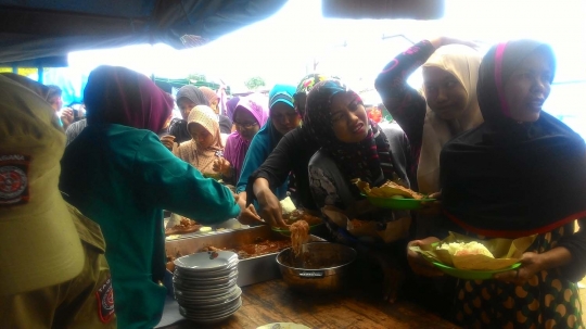 Kesederhanaan warga Pidie Jaya rayakan Maulid Nabi di pengungsian