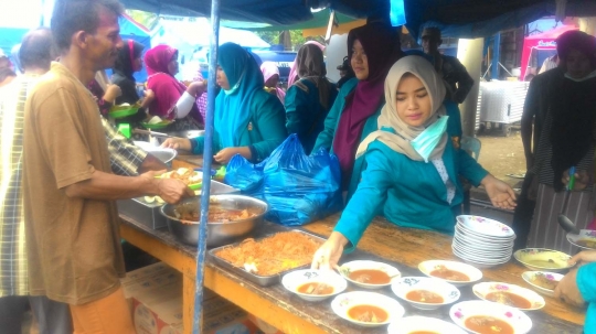 Kesederhanaan warga Pidie Jaya rayakan Maulid Nabi di pengungsian
