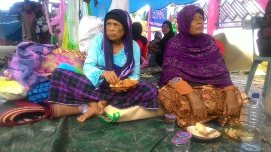 Kesederhanaan warga Pidie Jaya rayakan Maulid Nabi di pengungsian