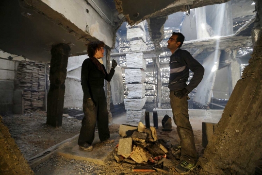 Seniman ciptakan karya artistik dari reruntuhan bekas perang Gaza