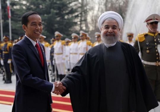 Hassan Rouhani sambut hangat kedatangan Jokowi di Iran