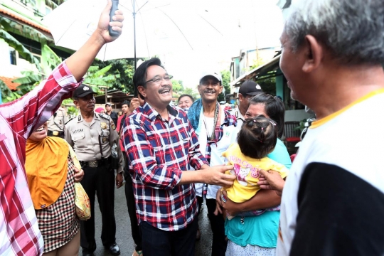 Senyuman Djarot saat kampanye di Cempaka Putih