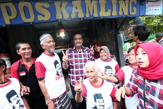 Senyuman Djarot saat kampanye di Cempaka Putih