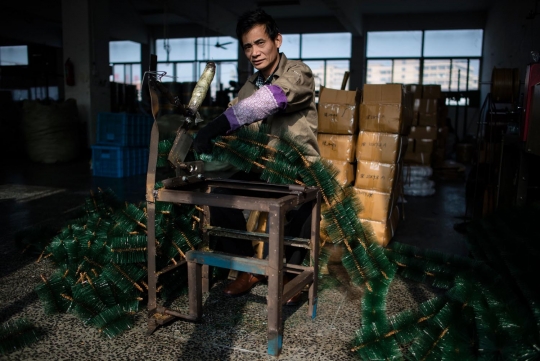 Ternyata begini pembuatan pohon Natal