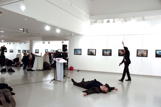 Ini detik-detik menegangkan Dubes Rusia ditembak mati polisi Turki