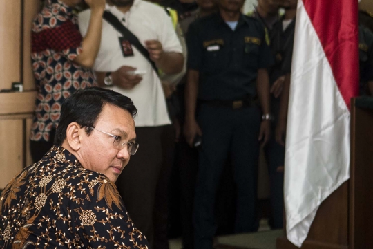 Ekspresi Ahok saat nota keberatan ditolak JPU