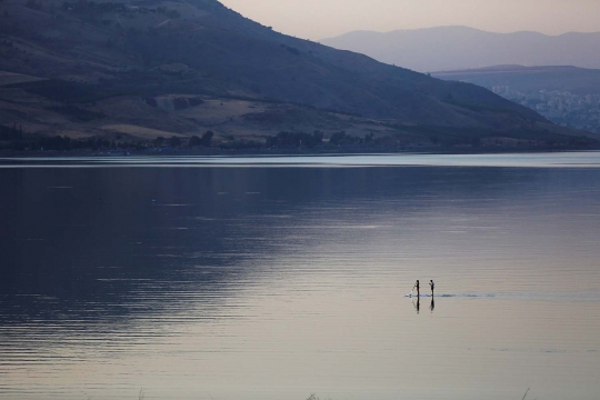 Penampakan Danau Tiberias di Israel yang kian surut