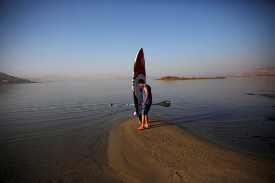 Penampakan Danau Tiberias di Israel yang kian surut