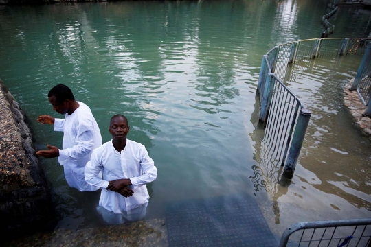 Penampakan Danau Tiberias di Israel yang kian surut