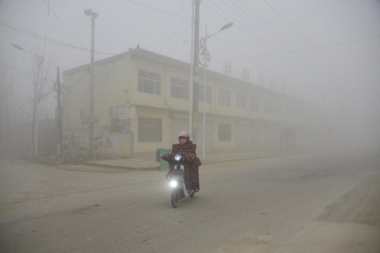 Polusi asap pekat kembali selimuti China