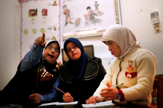 Kisah Hiba Al-Sharfa, penderita down syndrome jadi guru di Palestina