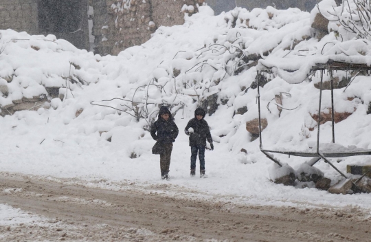 Ketika salju tebal selimuti kota hantu Suriah