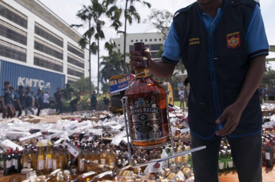 Sri Mulyani musnahkan barang ilegal yang rugikan negara Rp 12,15 M