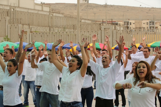 Suka cita perayaan Natal di penjara Peru