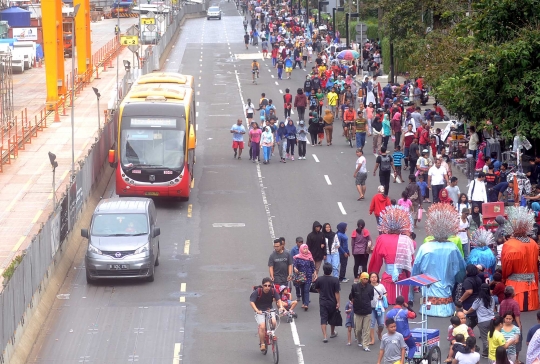 Car Free Day ditiadakan, warga tetap olahraga di Sudirman-Thamrin