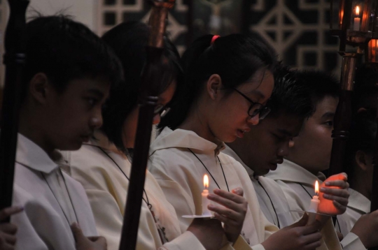 Kekhusyukan malam Misa Natal di Gereja Santa Maria de Fatima