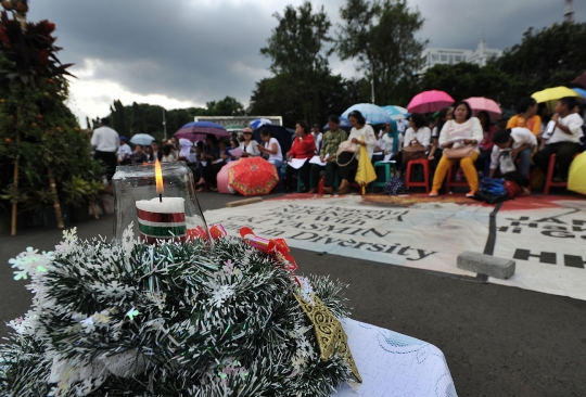 Jemaat GKI Yasmin dan HKBP Filadelfia gelar Misa di depan Istana