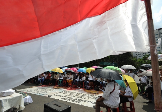 Jemaat GKI Yasmin dan HKBP Filadelfia gelar Misa di depan Istana