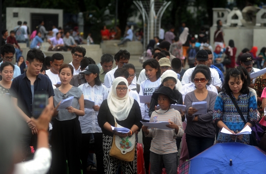 Jemaat GKI Yasmin dan HKBP Filadelfia gelar Misa di depan Istana