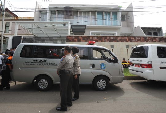 Anjing polisi lacak jejak pelaku perampokan di Pulomas