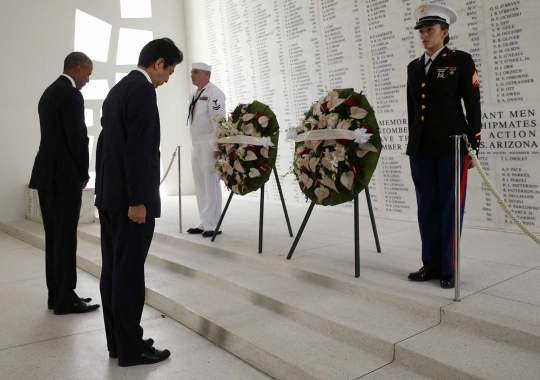 Obama bersama Abe ziarah para korban Pearl Harbor di Hawaii