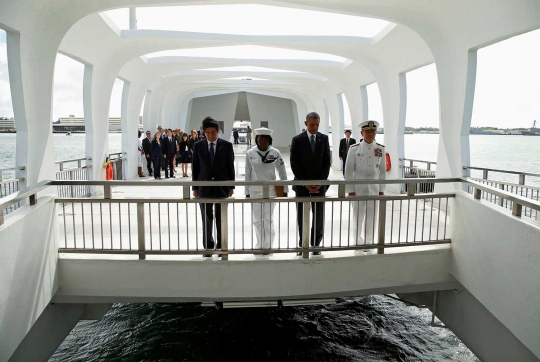 Obama bersama Abe ziarah para korban Pearl Harbor di Hawaii