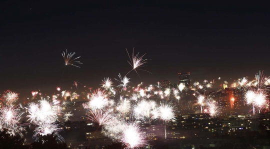 Kemeriahan pesta kembang api sambut 2017 di berbagai negara