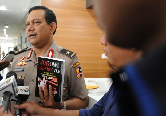 Penulis buku Jokowi Undercover dikenakan pasal UU ITE