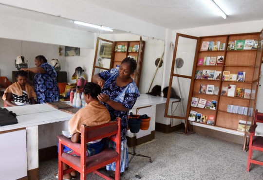 Uniknya salon perpustakaan ala Pantai Gading