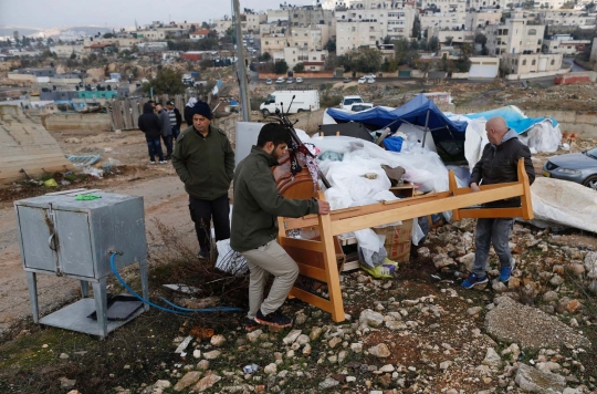 Meratapi warga Palestina rumahnya dibuldoser Israel