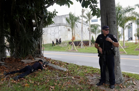 Suasana mencekam saat penembakan brutal di bandara Florida