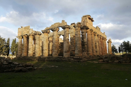 Menelusuri sisa kehancuran Kota Kuno Yunani dan Romawi di Libya