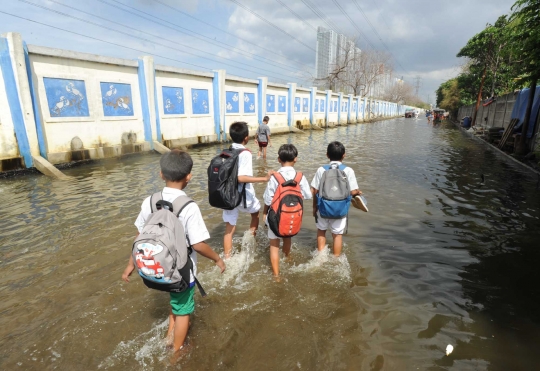 Wajah Muara Angke 3 hari terendam banjir rob