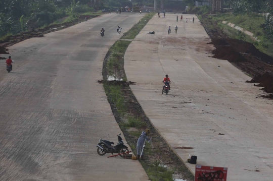 Tiga ruas tol trans Jawa ditargetkan rampung sebelum mudik 2017