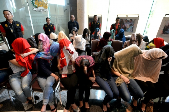 Begini malunya puluhan PSK asing saat tertangkap Ditjen Imigrasi