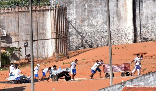 Suasana mencekam rusuh susulan di penjara Brasil