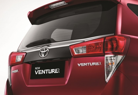 Beginilah detail penampakan New Kijang Innova Venturer, super keren!